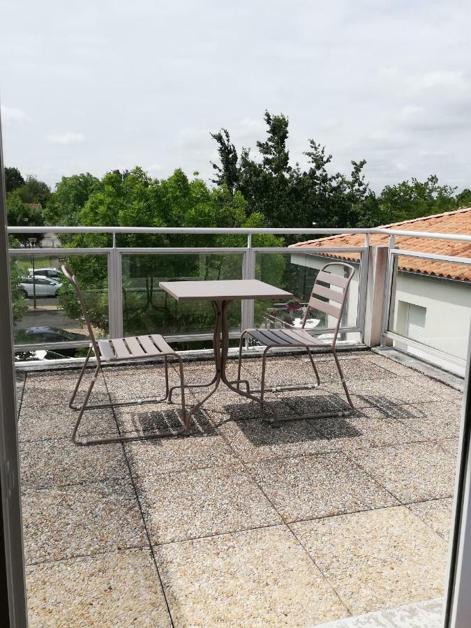 Domitys Le Clos De La Seigneurie Aparthotel Les Gonds Exterior foto